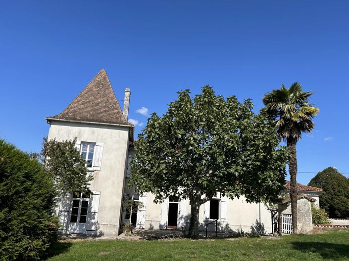 Image No.1-4 Bed House for sale