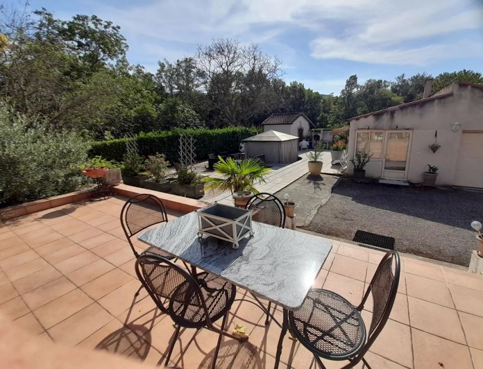 Image No.2-3 Bed House for sale