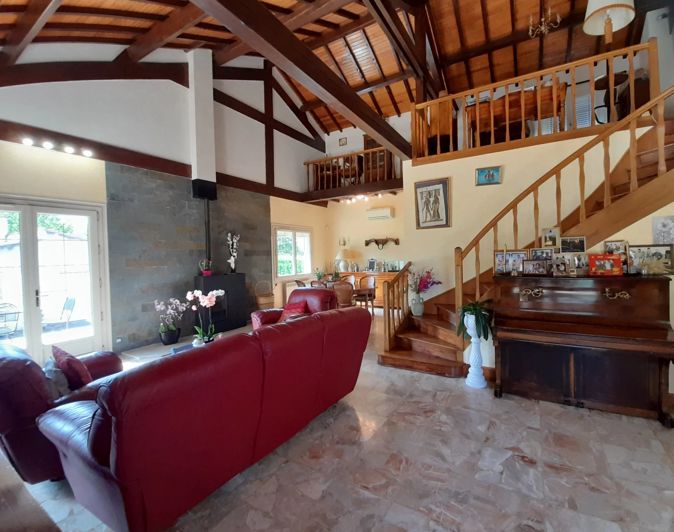 Image No.5-3 Bed House for sale