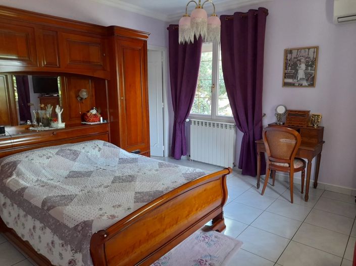 Image No.9-3 Bed House for sale