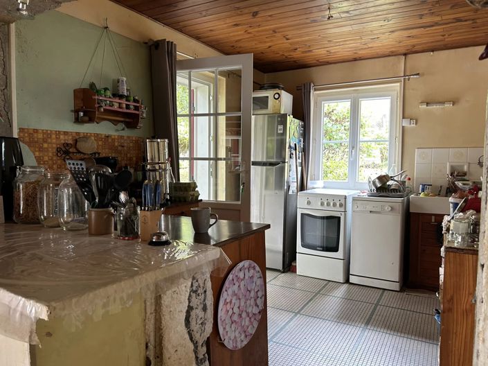 Image No.6-4 Bed House for sale