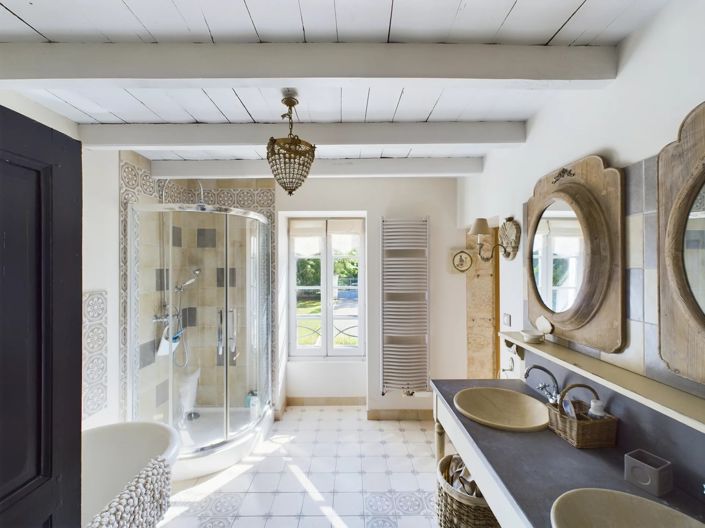 Image No.13-6 Bed House for sale