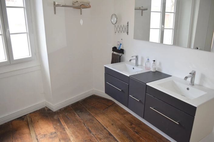 Image No.8-3 Bed House for sale