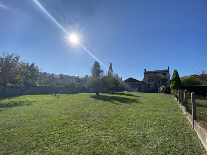 Image No.1-6 Bed Village House for sale