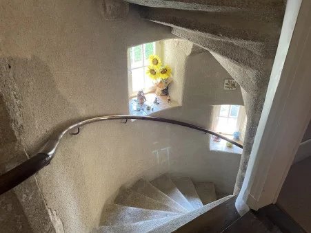 Image No.7-8 Bed House for sale