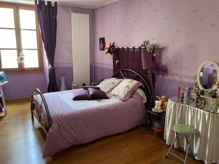 Image No.8-8 Bed House for sale