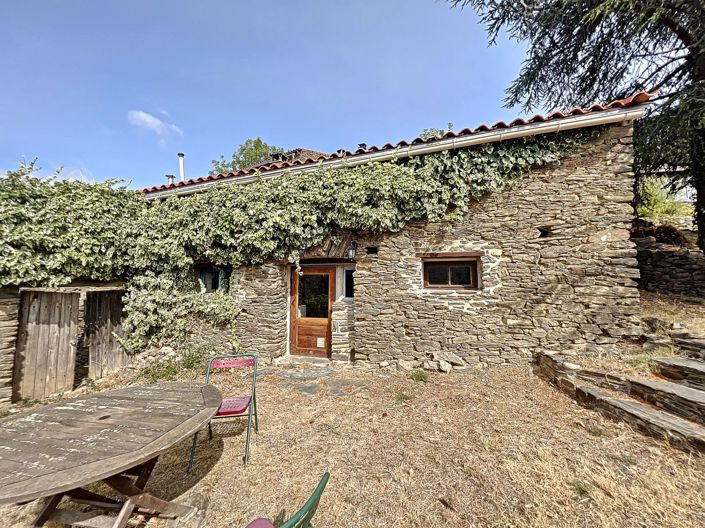 Image No.10-8 Bed House for sale