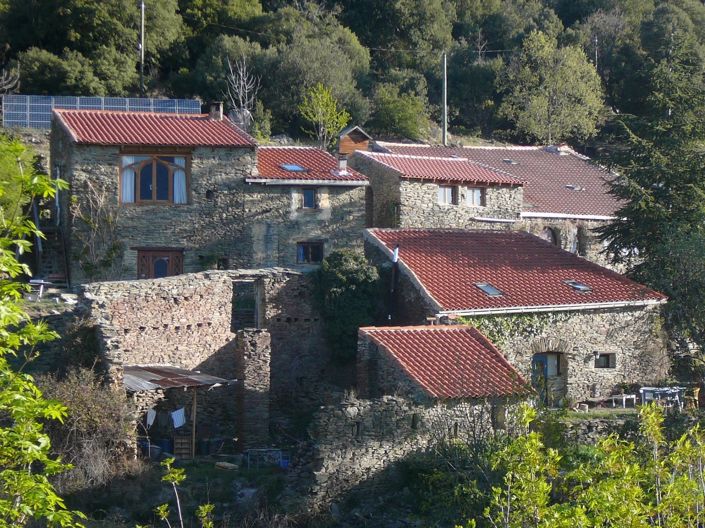 Image No.4-8 Bed House for sale