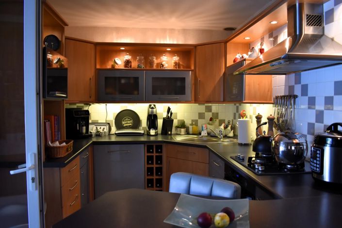 Image No.6-3 Bed House for sale