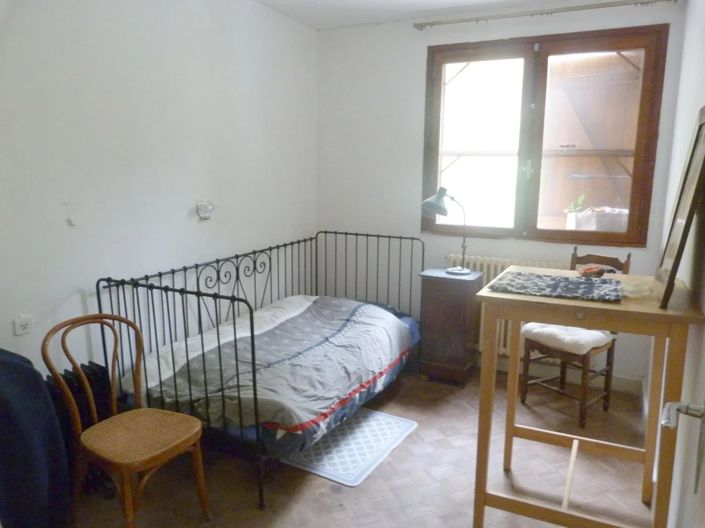 Image No.10-4 Bed House for sale