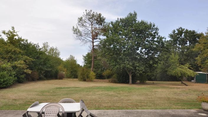 Image No.2-4 Bed House for sale