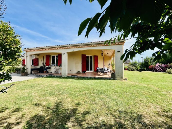 Image No.1-4 Bed House for sale