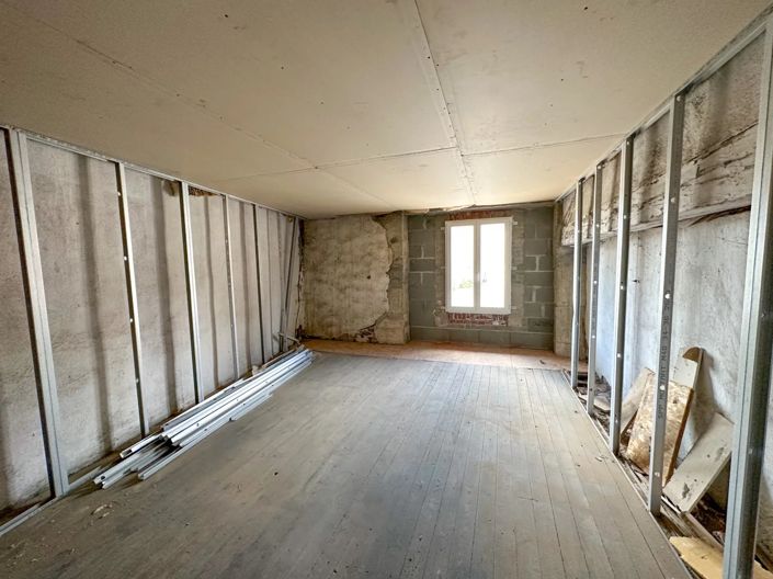 Image No.12-3 Bed House for sale