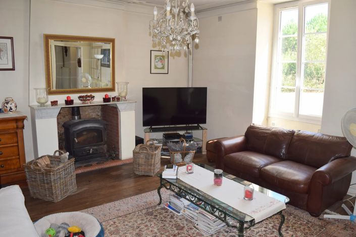 Image No.9-4 Bed House for sale