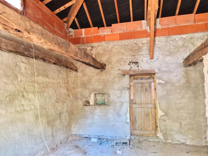 Image No.12-1 Bed House for sale