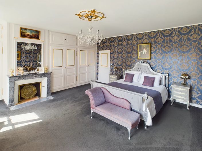 Image No.10-10 Bed House for sale