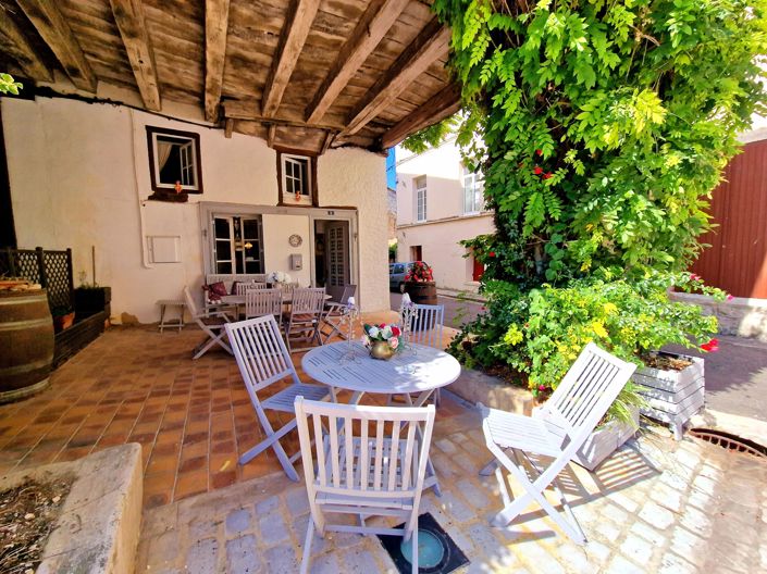 Image No.11-2 Bed House for sale