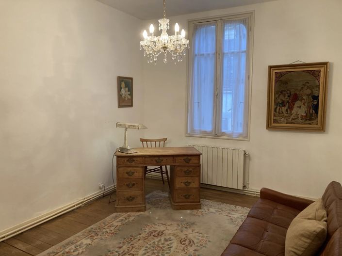 Image No.9-3 Bed House for sale