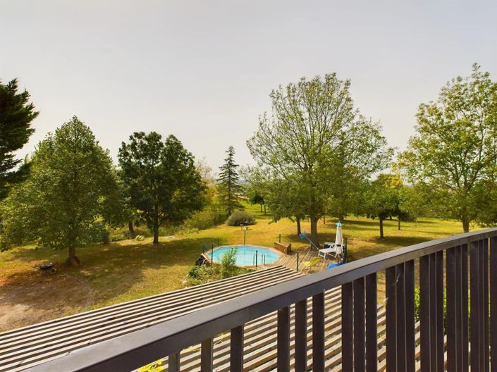 Image No.8-7 Bed House for sale