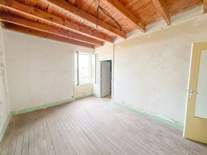 Image No.12-4 Bed House for sale