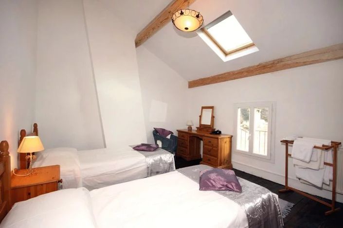 Image No.14-7 Bed House for sale