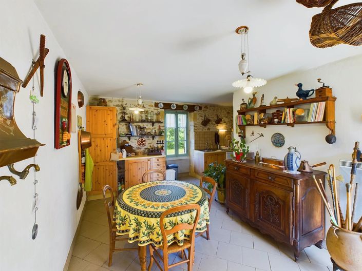 Image No.4-6 Bed House for sale