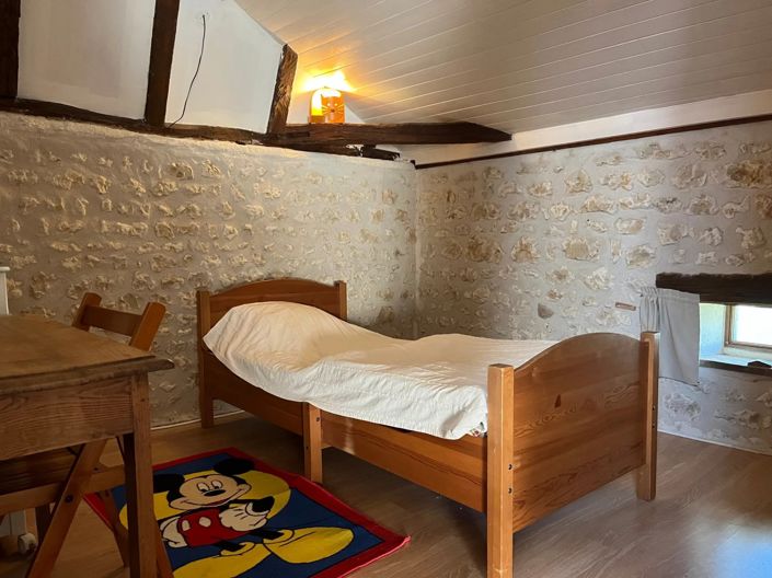 Image No.12-8 Bed Farmhouse for sale