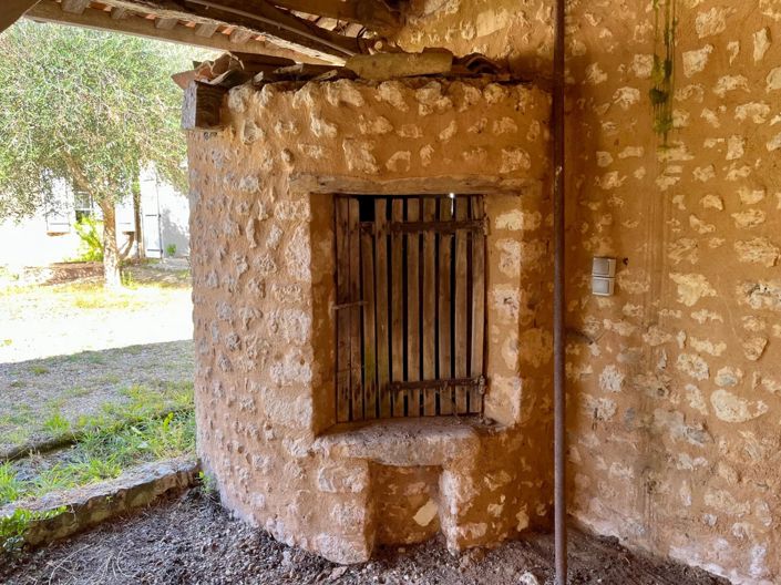 Image No.15-8 Bed Farmhouse for sale