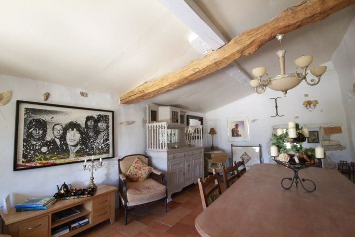 Image No.10-6 Bed House for sale