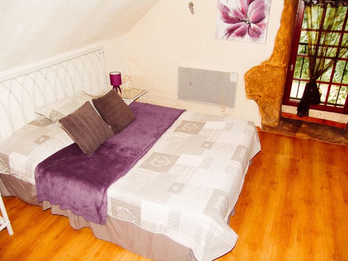 Image No.12-16 Bed House for sale