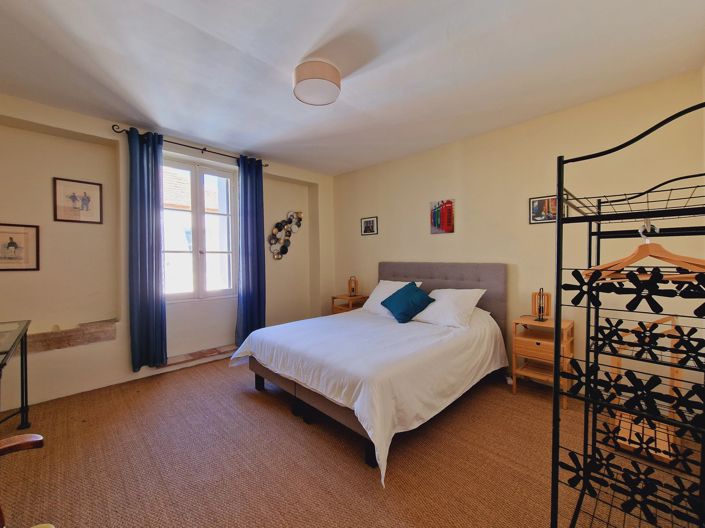 Image No.8-3 Bed Village House for sale