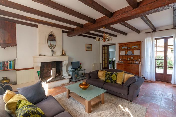 Image No.2-3 Bed House for sale