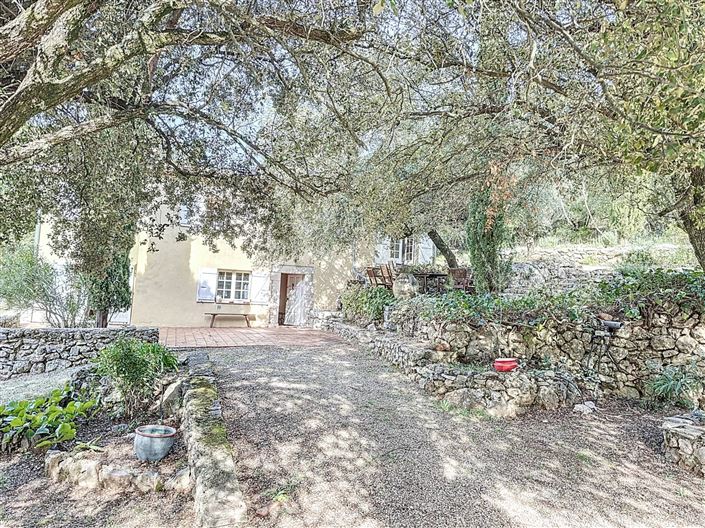 Image No.11-3 Bed Property for sale