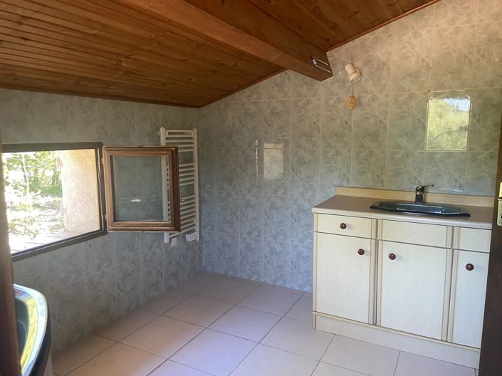 Image No.12-5 Bed House for sale