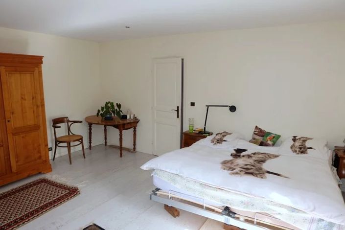 Image No.5-5 Bed House for sale