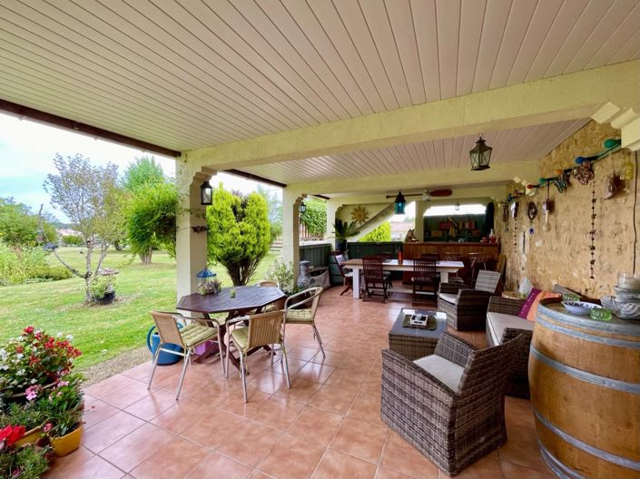 Image No.3-5 Bed House for sale