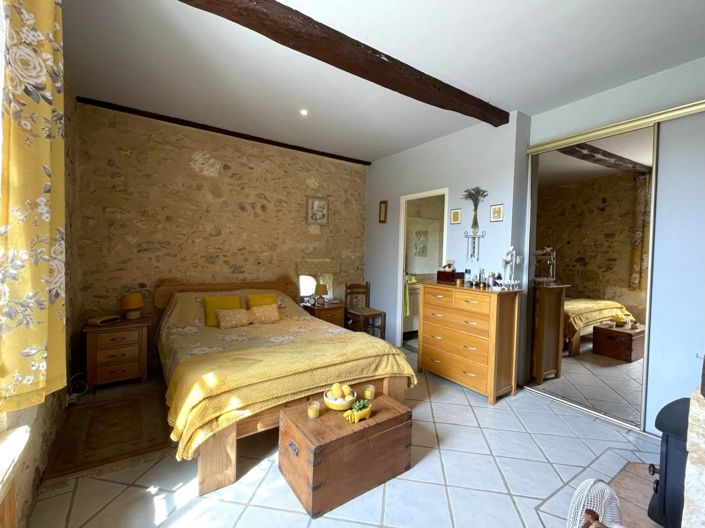 Image No.7-5 Bed House for sale