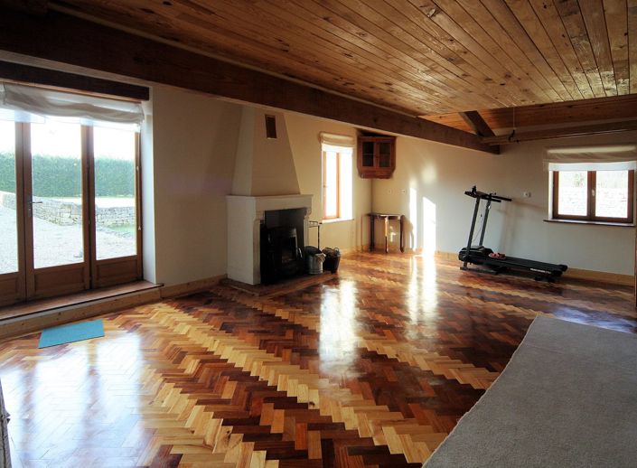 Image No.10-7 Bed House for sale