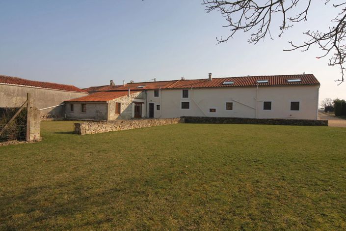 Image No.2-7 Bed House for sale