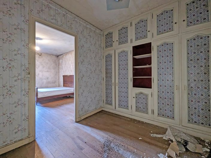 Image No.9-4 Bed House for sale