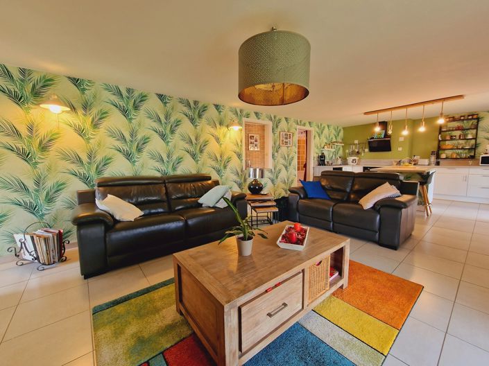 Image No.10-4 Bed House for sale