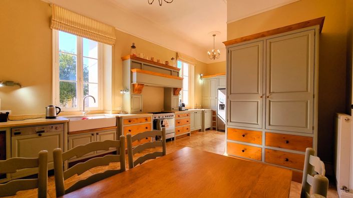 Image No.5-7 Bed House for sale