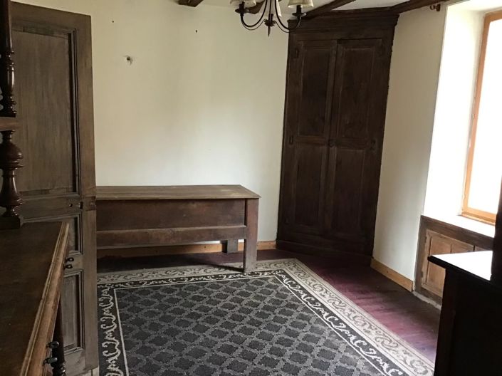 Image No.6-5 Bed Village House for sale