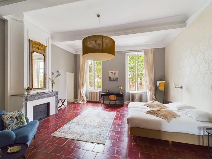 Image No.10-8 Bed House for sale