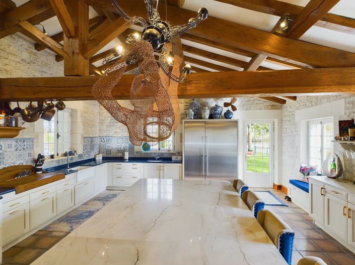 Image No.6-11 Bed House for sale