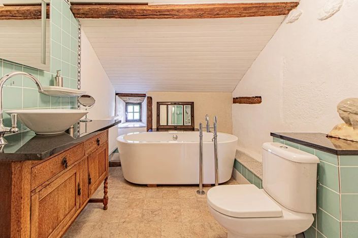 Image No.13-9 Bed House for sale