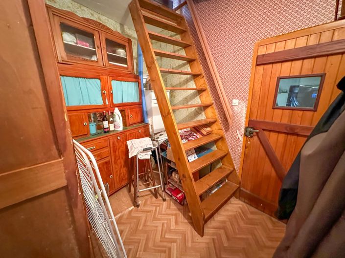 Image No.7-3 Bed House for sale