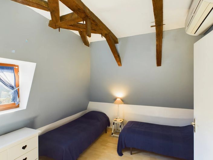 Image No.13-6 Bed House for sale