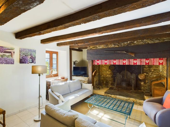 Image No.14-6 Bed House for sale