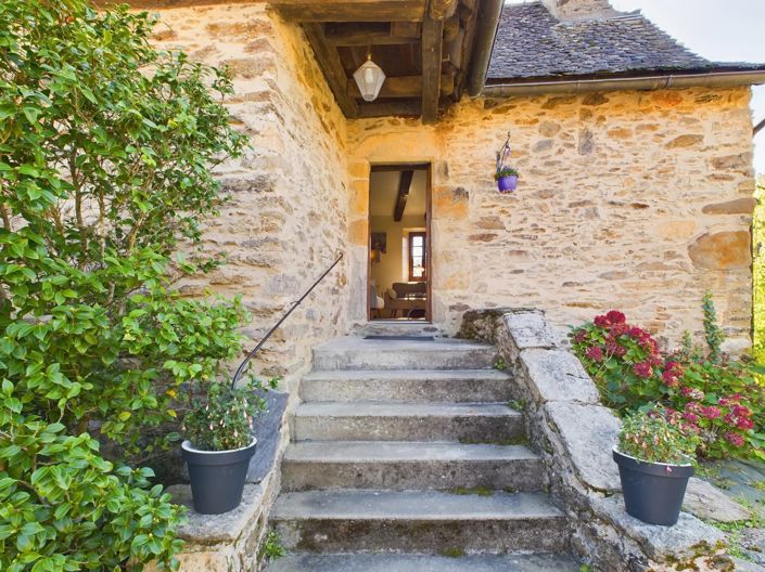 Image No.15-6 Bed House for sale